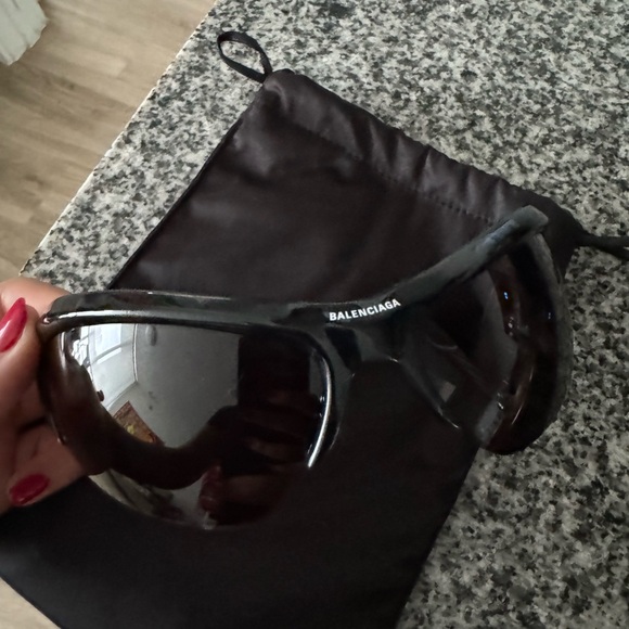 Balenciaga Sunglasses - Picture 4 of 5
